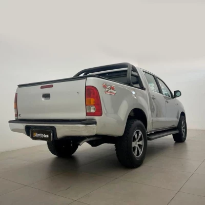 Foto 6: TOYOTA HILUX CD4X4 2011