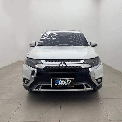 Foto 17: MITSUBISHI OUTLANDER 3.0 HPES 2019