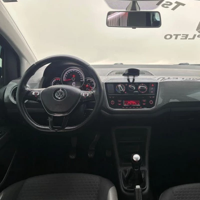 Foto 13: VOLKSWAGEN UP CROSS MDV 2018