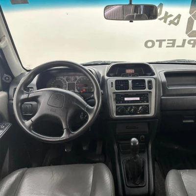 Foto 14: MITSUBISHI PAJERO TR4 2008