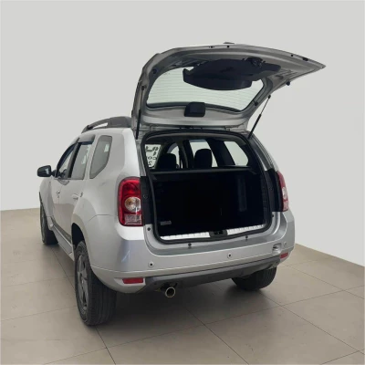 Foto 9: RENAULT DUSTER 20 D 4X2 2014