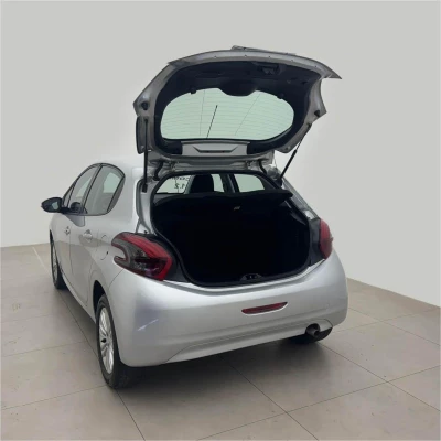 Foto 8: PEUGEOT 208 ACT PACK MT 2017