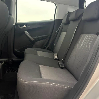 Foto 17: PEUGEOT 208 ACT PACK MT 2017