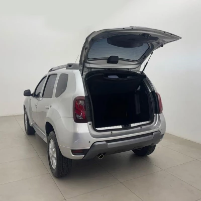 Foto 8: RENAULT DUSTER 20 D 4X2 2017
