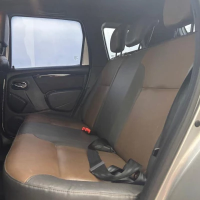 Foto 15: RENAULT DUSTER 20 D 4X2 2017