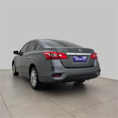 Foto 4: NISSAN SENTRA 20S CVT 2019