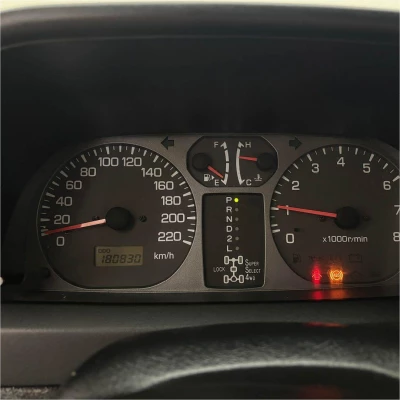 Foto 11: MITSUBISHI PAJERO IO 2001