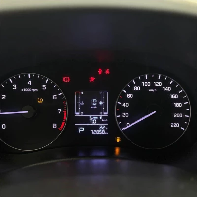 Foto 12: HYUNDAI CRETA 16A ATTITU 2018