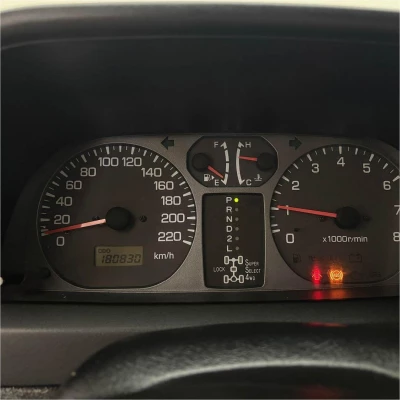 Foto 8: MITSUBISHI PAJERO IO 2001