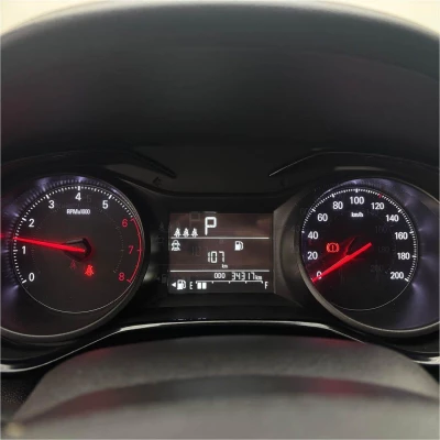 Foto 11: CHEVROLET ONIX 10TAT HB 2023