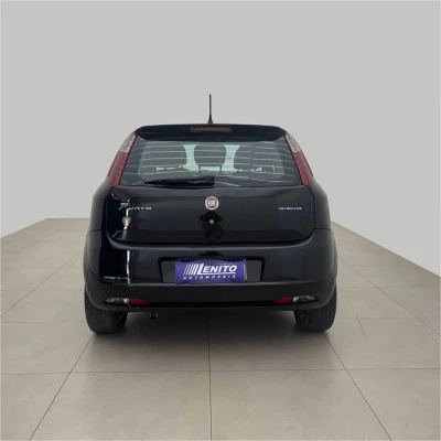 Foto 6: FIAT PUNTO ATTRACTIVE 2012