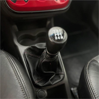 Foto 15: FIAT PUNTO ATTRACTIVE 2012