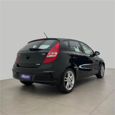 Foto 7: HYUNDAI I30 2.0 2011