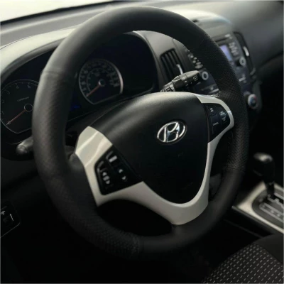 Foto 13: HYUNDAI I30 2.0 2011