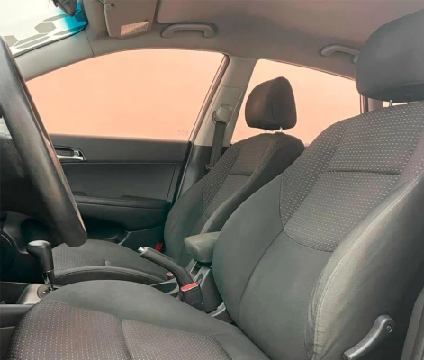 Foto 15: HYUNDAI I30 2.0 2011