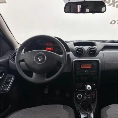 Foto 10: RENAULT DUSTER 20 D 4X4 2013