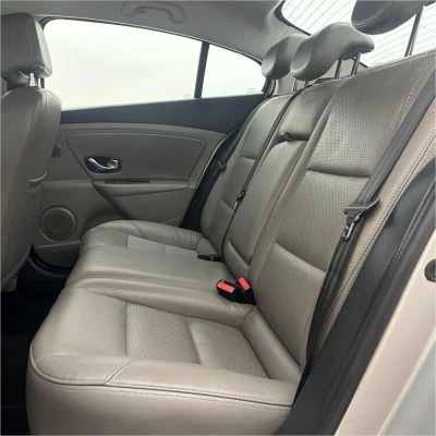 Foto 17: RENAULT FLUENCE PRI20A 2012