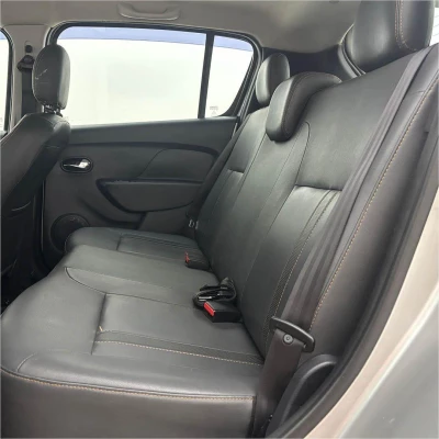 Foto 17: RENAULT SANDERO STEP 16R 2015