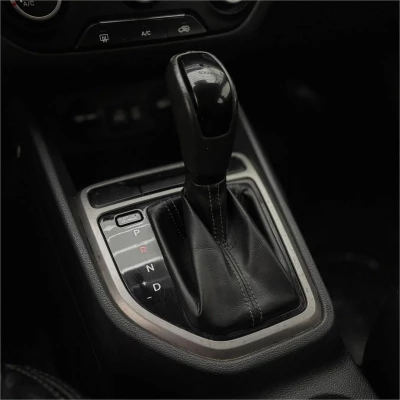 Foto 14: HYUNDAI CRETA 16A ATTITU 2017